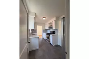 8610 NE Hancock St, Portland, OR 97220 - Photo 16