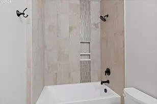 811 Southwest 13th Street, Newport, OR 97365 - Photo 40