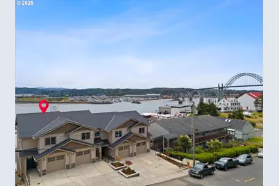 811 SW 13th St, Newport, OR 97365 - Photo 1