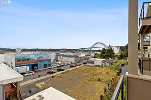 811 Southwest 13th Street, Newport, OR 97365 - Photo 16