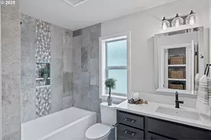 811 Southwest 13th Street, Newport, OR 97365 - Photo 22