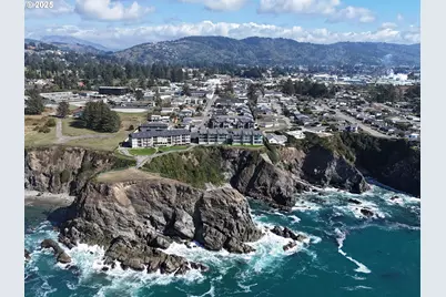 1305 Moore St #402, Brookings, OR 97415 - Photo 26