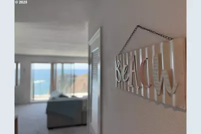 1305 Moore St #402, Brookings, OR 97415 - Photo 16