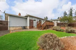 439 W Agee St, Roseburg, OR 97471 - Photo 26