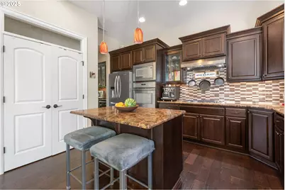 11428 NW Chloe Ln, Portland, OR 97229 - Photo 14