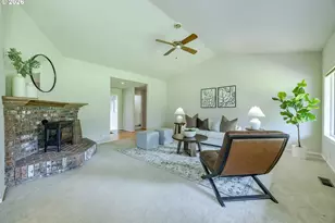 982 Shaughnessy Ln, Eugene, OR 97401 - Photo 8