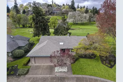 982 Shaughnessy Ln, Eugene, OR 97401 - Photo 2