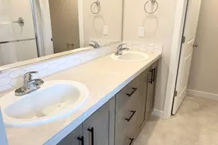 1565 N Young St, Lafayette, OR 97127 - Photo 10