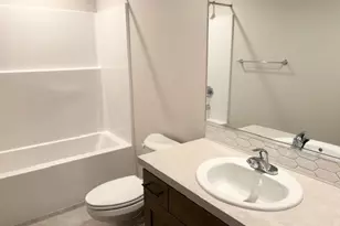 1565 N Young St, Lafayette, OR 97127 - Photo 16