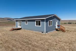 1602 Centerville Hwy, Centerville, WA 98613 - Photo 2