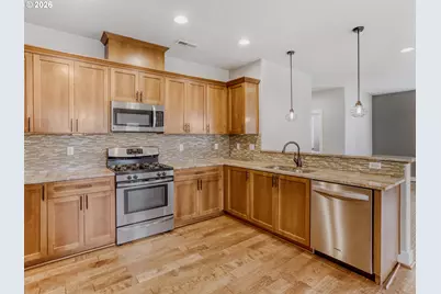 28623 Greenway Dr, Wilsonville, OR 97070 - Photo 10