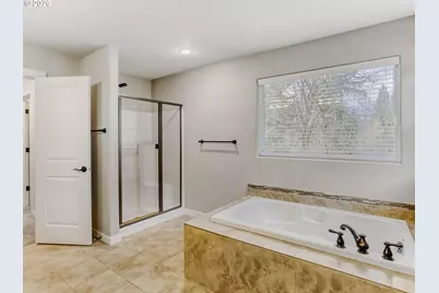 28623 Greenway Dr, Wilsonville, OR 97070 - Photo 18