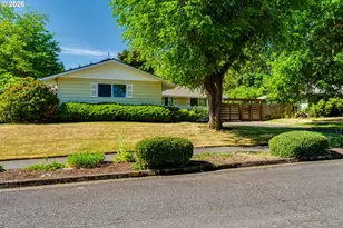 310 E 48th Ave, Eugene, OR 97405 - Photo 2