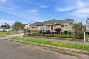 1024 Noble Ave, Coos Bay, OR 97420 - Photo 2