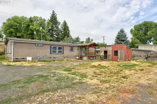 309 Main St, Moro, OR 97039 - Photo 1
