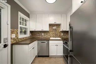 2555 NW Savier St, Portland, OR 97210 - Photo 6