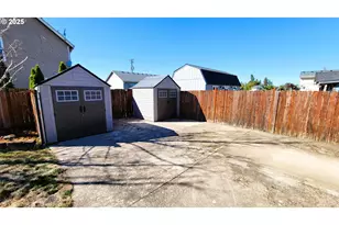 881 Arrow Leaf Pl, Harrisburg, OR 97446 - Photo 14