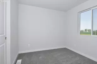 1255 Parkside Ave, Woodburn, OR 97071 - Photo 14