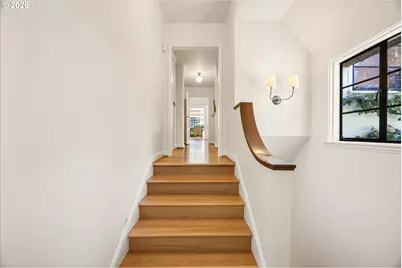 5050 SW Hilltop Ln, Portland, OR 97221 - Photo 24