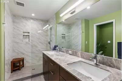 720 NE 107th Pl, Portland, OR 97220 - Photo 24
