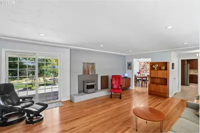 720 NE 107th Pl, Portland, OR 97220 - Photo 10