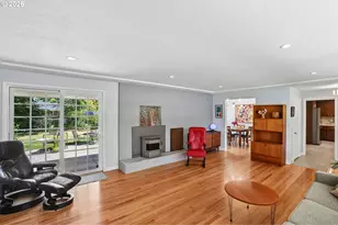 720 NE 107th Pl, Portland, OR 97220 - Photo 10