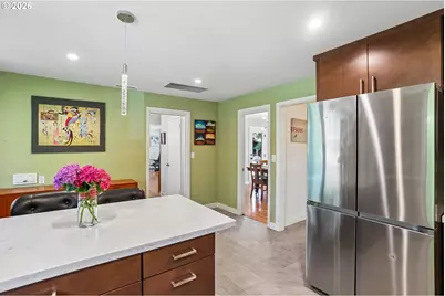 720 NE 107th Pl, Portland, OR 97220 - Photo 16