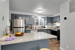 2953 W 15th Ave, Eugene, OR 97402 - Photo 12