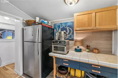 1019 W 37th St, Vancouver, WA 98660 - Photo 12