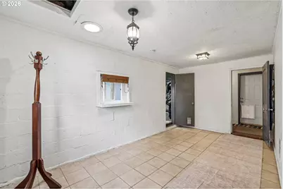 1019 W 37th St, Vancouver, WA 98660 - Photo 14