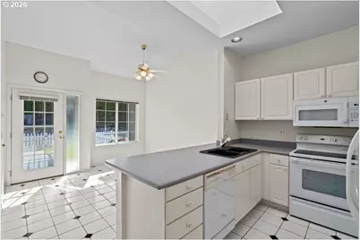 1826 Armadale Ave, Hood River, OR 97031 - Photo 4