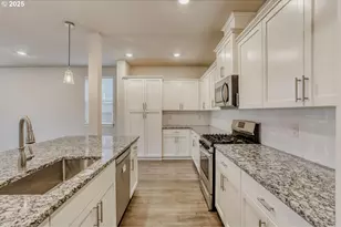 6433 SE 23rd St, Gresham, OR 97080 - Photo 8