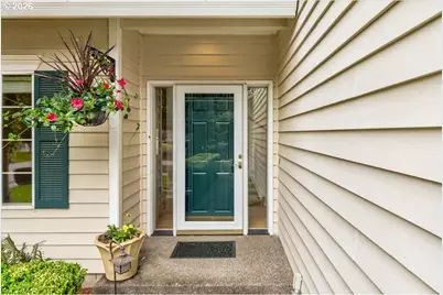 17108 Rebecca Ln, Lake Oswego, OR 97035 - Photo 2