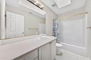 17108 Rebecca Ln, Lake Oswego, OR 97035 - Photo 28