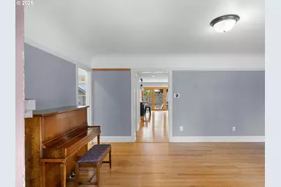 4312 NE Wygant St, Portland, OR 97218 - Photo 2