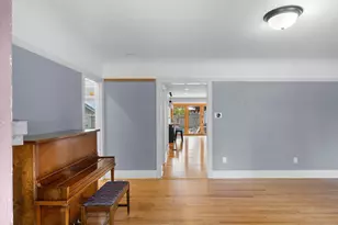 4312 NE Wygant St, Portland, OR 97218 - Photo 2