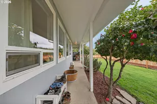 2153 SE Ohio Ave, Roseburg, OR 97470 - Photo 2