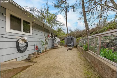 2153 SE Ohio Ave, Roseburg, OR 97470 - Photo 28
