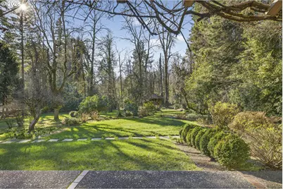 13220 S Iron Mountain Blvd, Portland, OR 97219 - Photo 32