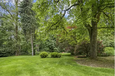 13220 S Iron Mountain Blvd, Portland, OR 97219 - Photo 24