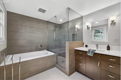 13220 S Iron Mountain Blvd, Portland, OR 97219 - Photo 14