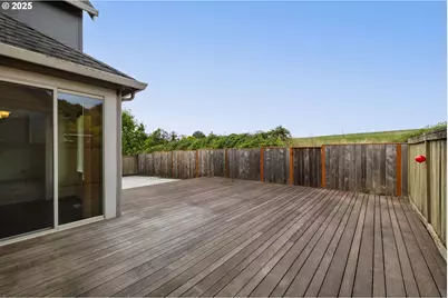 14101 NW Gargany St, Portland, OR 97229 - Photo 38