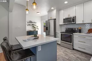 8234 SW Capitol Hwy, Portland, OR 97219 - Photo 10