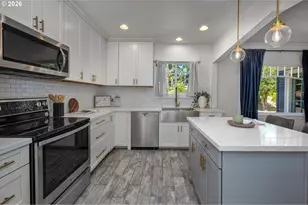 8234 SW Capitol Hwy, Portland, OR 97219 - Photo 8