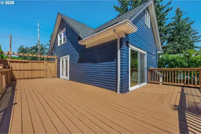8234 SW Capitol Hwy, Portland, OR 97219 - Photo 34