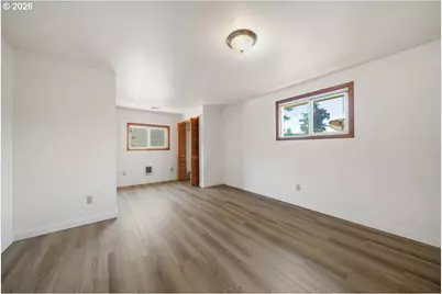 1081 E Jackson Ave, Cottage Grove, OR 97424 - Photo 28