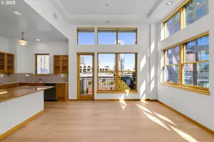 821 NW 11th Ave, Portland, OR 97209 - Photo 4