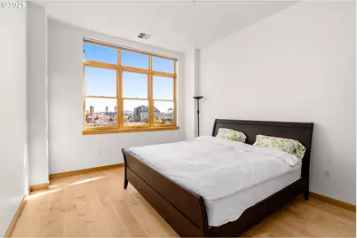 821 NW 11th Ave #613, Portland, OR 97209 - Photo 18