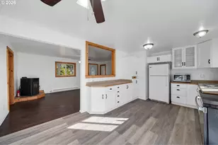 111 Cypress Ave, Garibaldi, OR 97118 - Photo 4