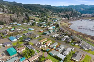 111 Cypress Ave, Garibaldi, OR 97118 - Photo 38